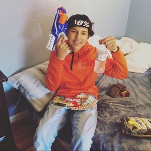 Meet your Posher, Cesar